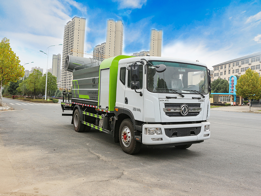 CLT5181TDYEQ6A型多功能抑塵車(chē)