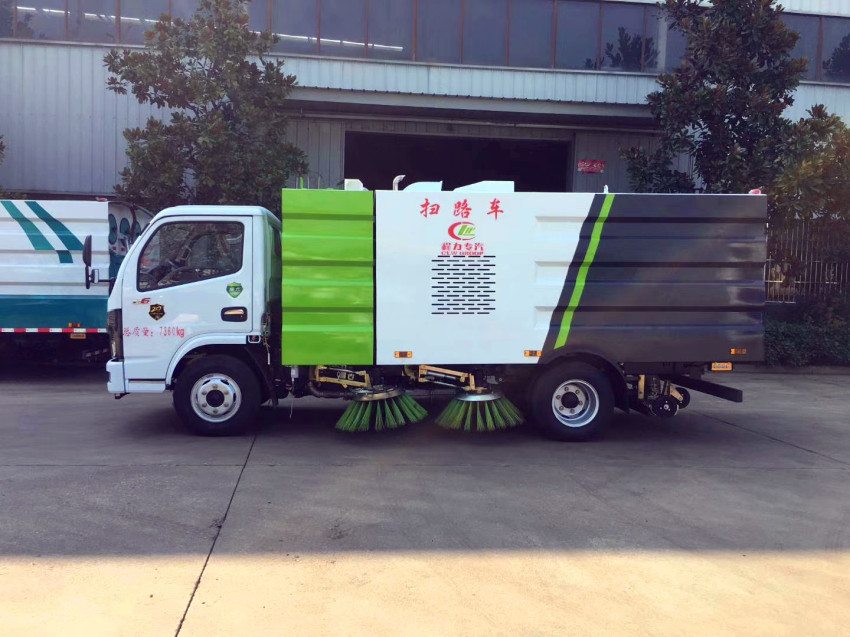 國(guó)六小多利卡5方掃路車-5方掃路車價(jià)格-程力汽車網(wǎng)