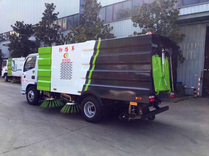 國(guó)六小多利卡5方掃路車-5方掃路車價(jià)格-程力汽車網(wǎng)